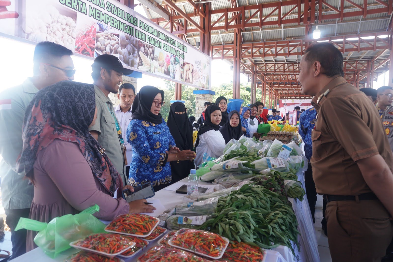 Kelompok Tani Organik Binaan PT Vale Ikut Ramaikan Gerakan Pangan Murah Serentak di Morowali