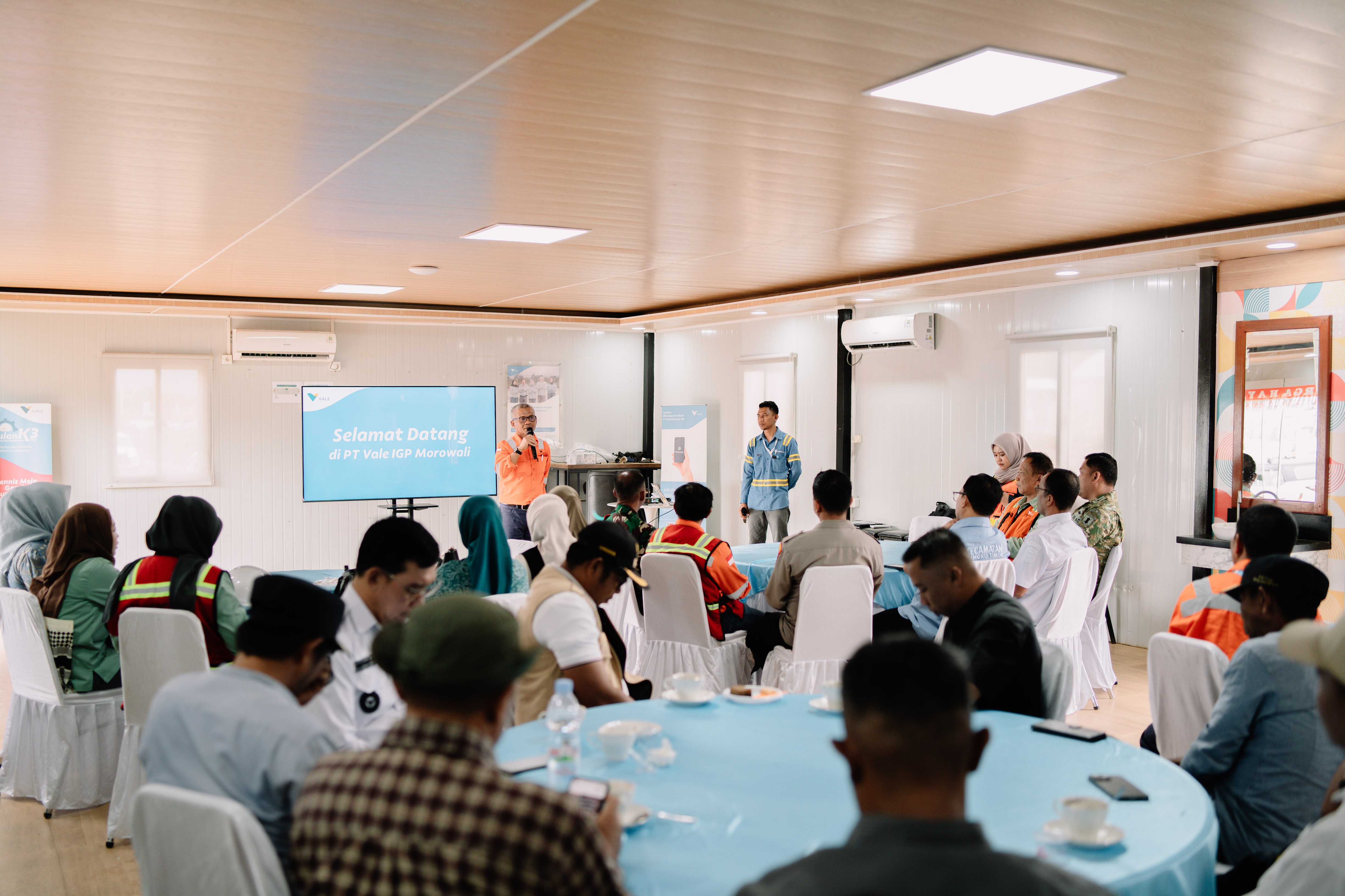 Promoting Information Transparency, PT Vale Highlights Its Sustainability Commitment to Village and Sub-District Officials in the Morowali Empowerment Area