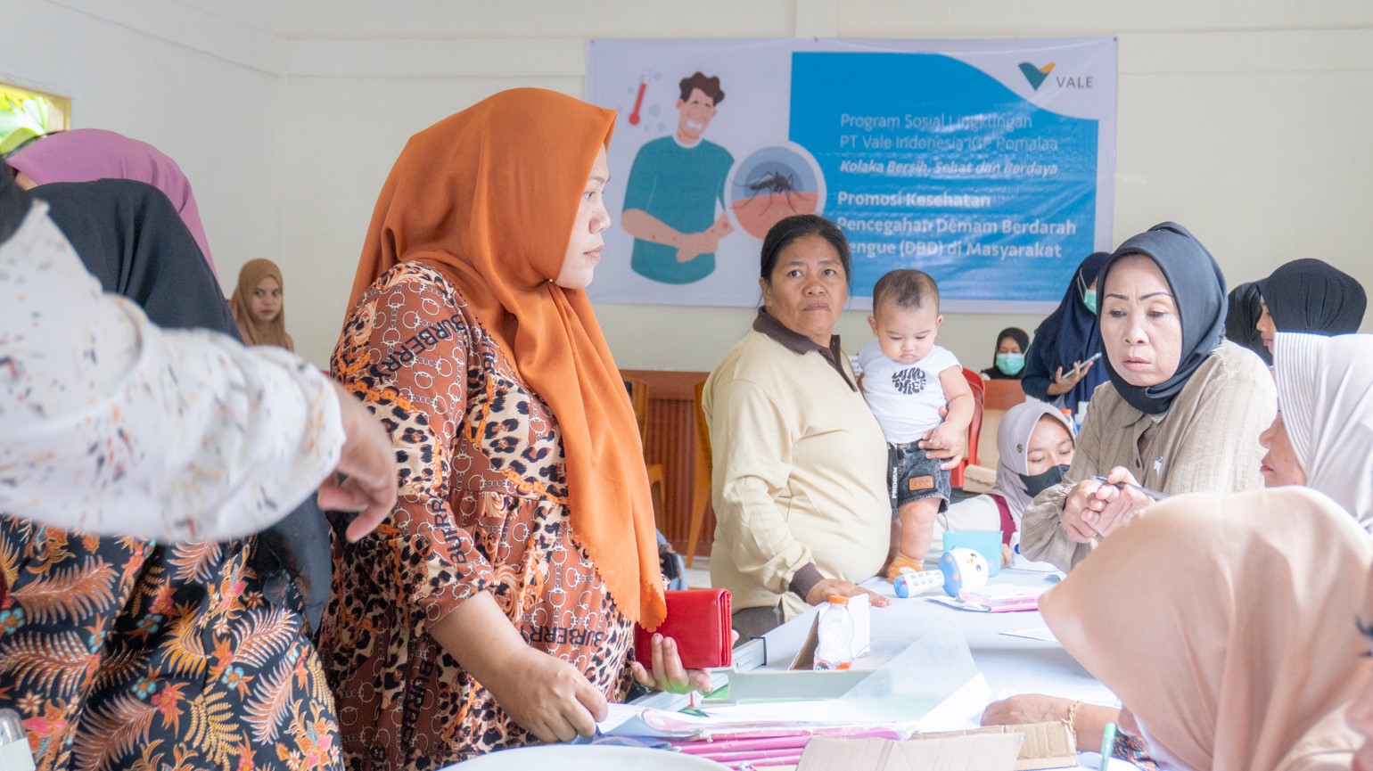 PT Vale Strengthens Community Education on Dengue Fever and Tuberculosis Prevention in Puulemo Village