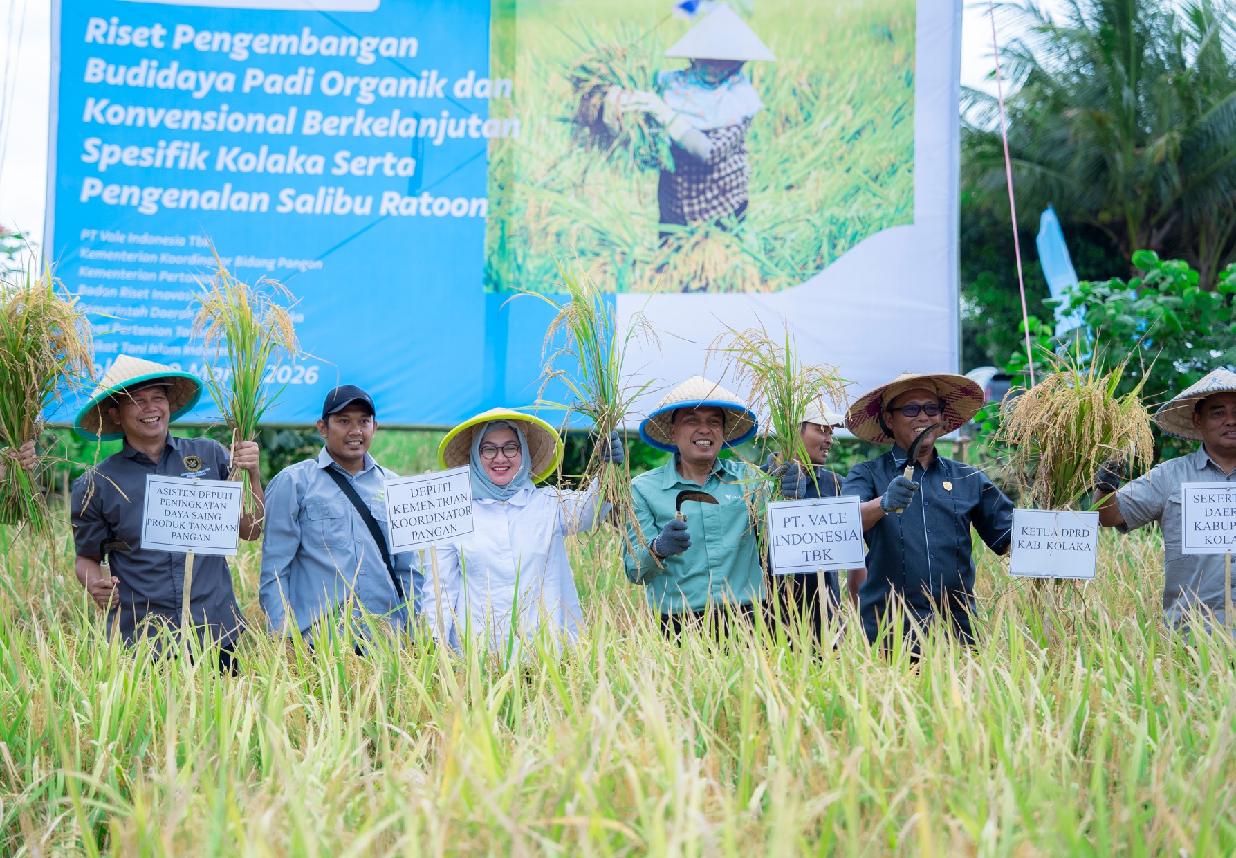 Supporting Asta Cita and SDGs on Food Security, PT Vale Harvests Sustainable Rice Demonstration Plot in Kolaka