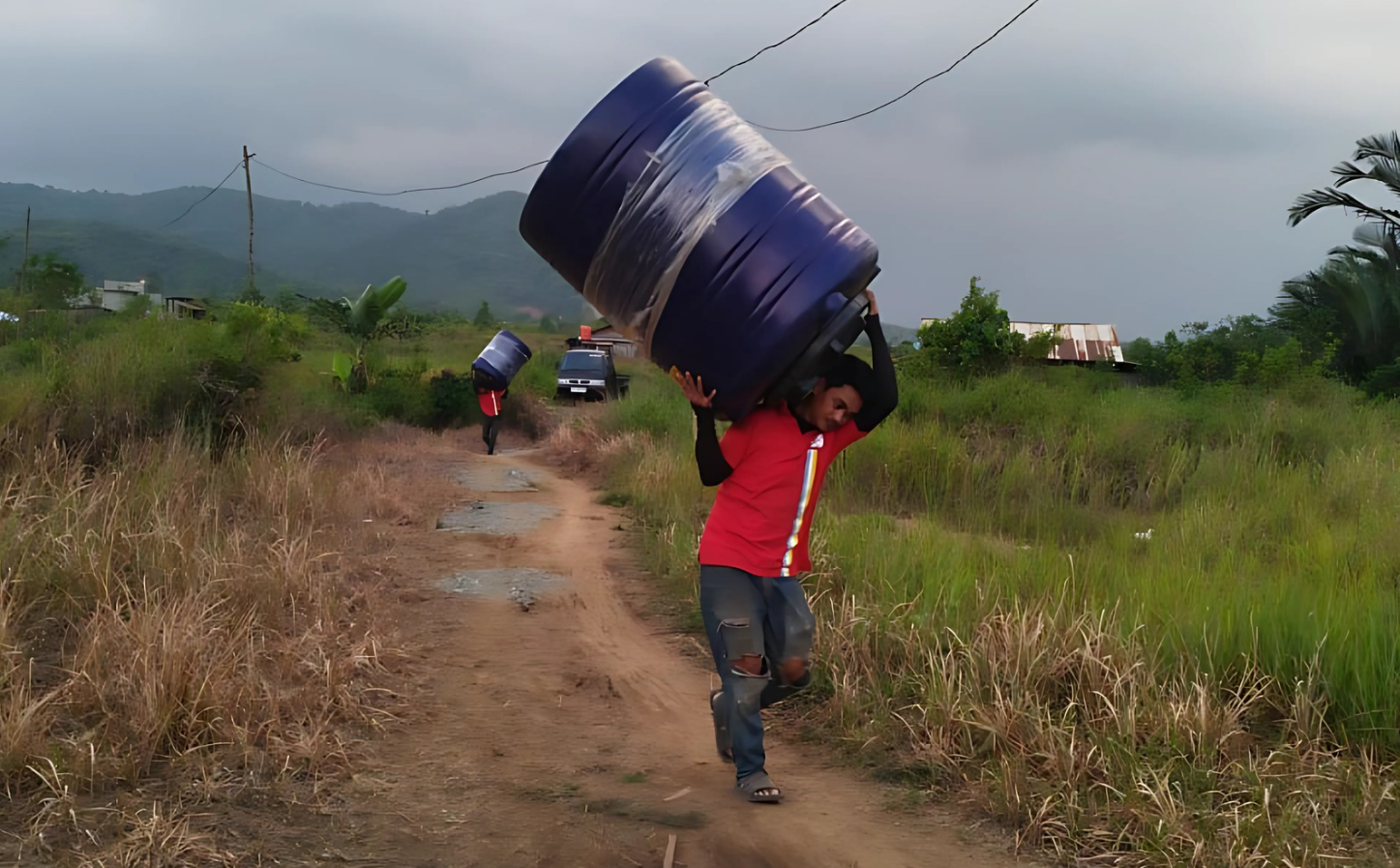 Clean Water Assistance: PT Vale’s Swift Response for Lioka & Timampu Residents