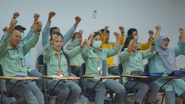 pt vale indonesia tbk - karyawan mengikuti pelatihan yang dikelola Human Capital PT Vale